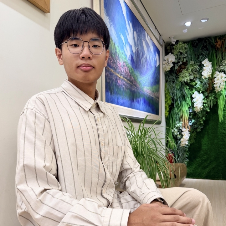 李卓成
